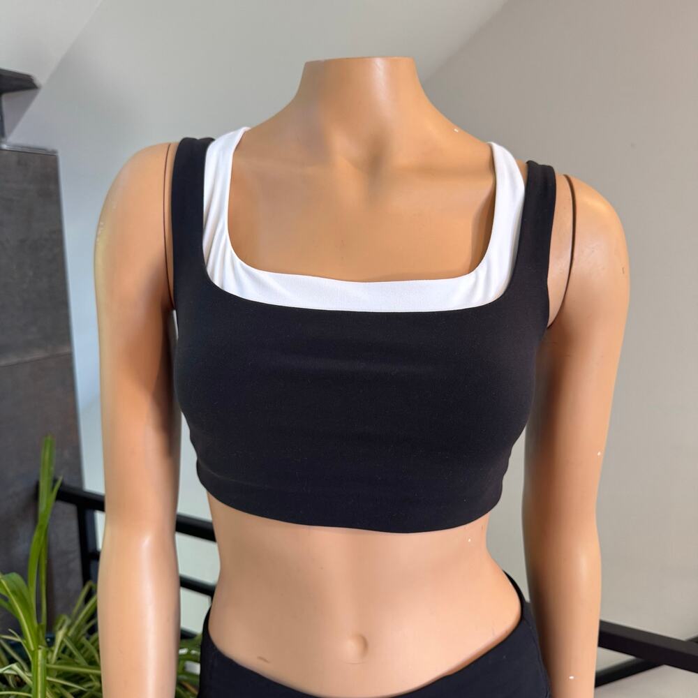 Athleta Ascent Layered T-Back Sports Bra Black White Crop Top Size L - Rare HTF